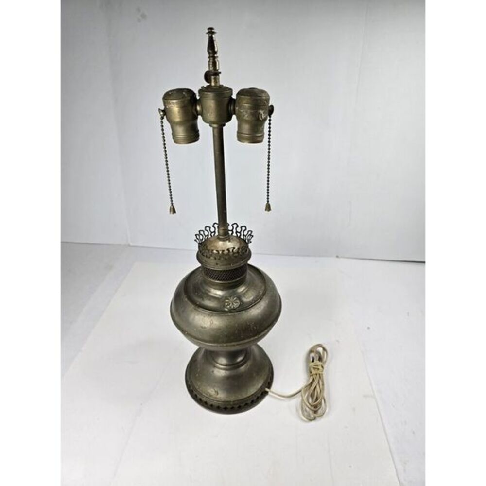 Collectable Vintage Antique Aladdin Oil Lamp Converted‎ Electric Light Vtg Rare